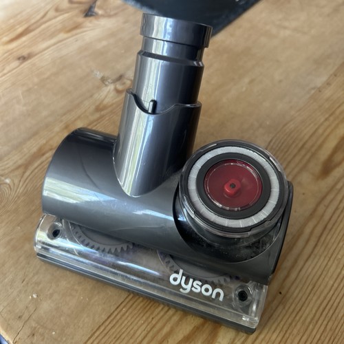 Dyson tangle free - turbine, tool
